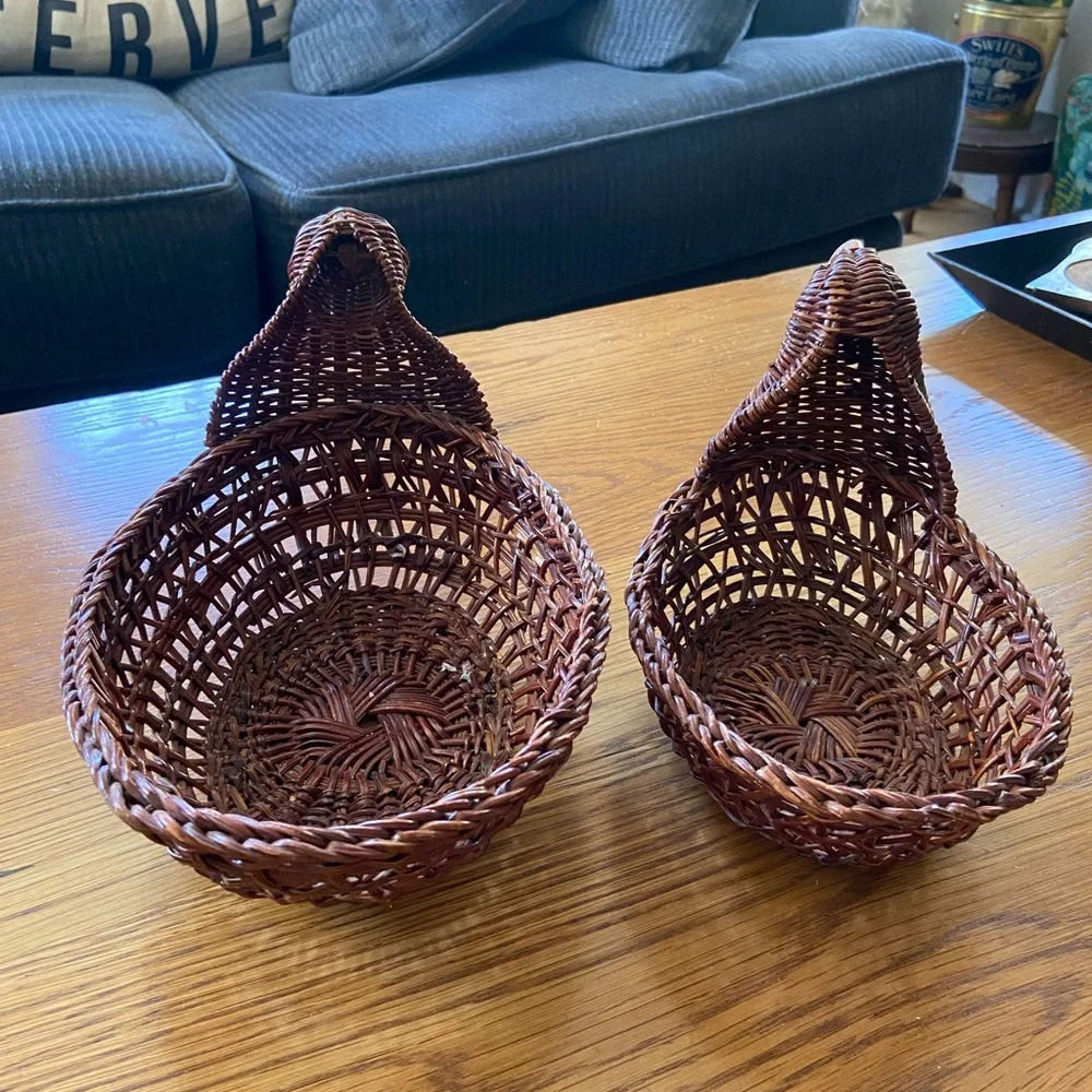 2 Vintage Wicker Birds Baskets